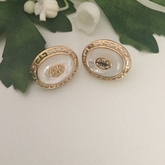 MOTHER OF PEARL GOLD EARRINGS - Picture 5 of 8